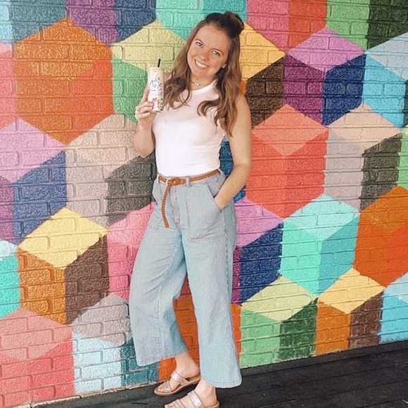 Meet your Posher, Rachel - Picture 1 of 1